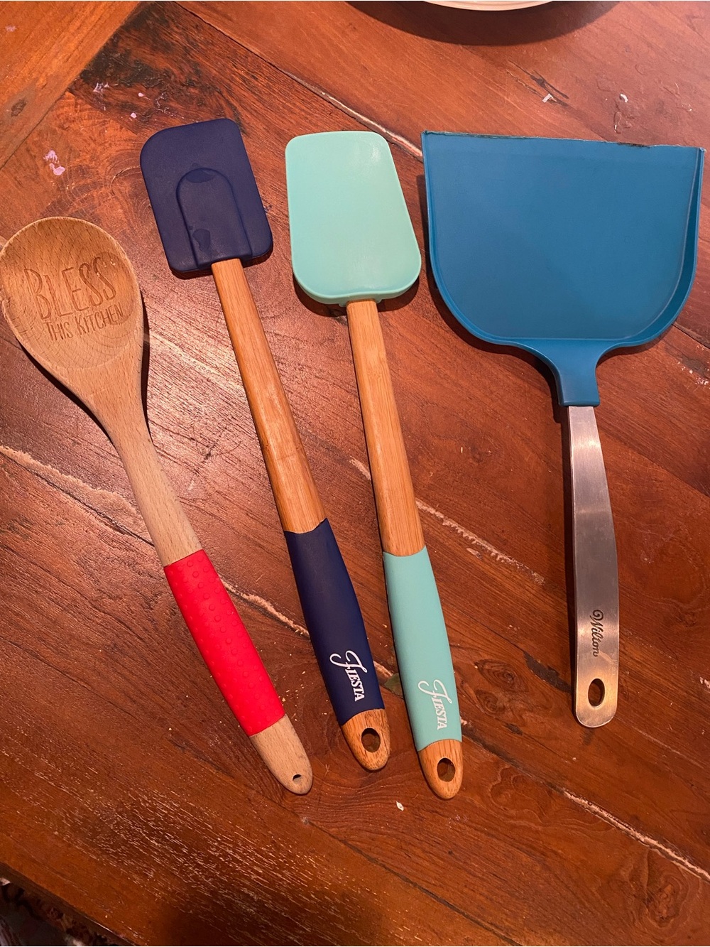 Fiesta Bamboo & Silicone Utensil Set in Navy, Teal, Aqua, Red